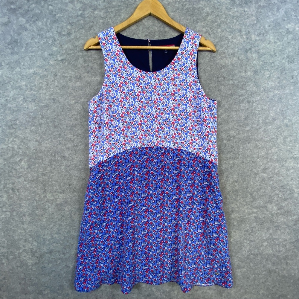 Tommy Hilfiger NWT‎ Shift Dress M Red White Blue Floral Knee Length Sleeveless